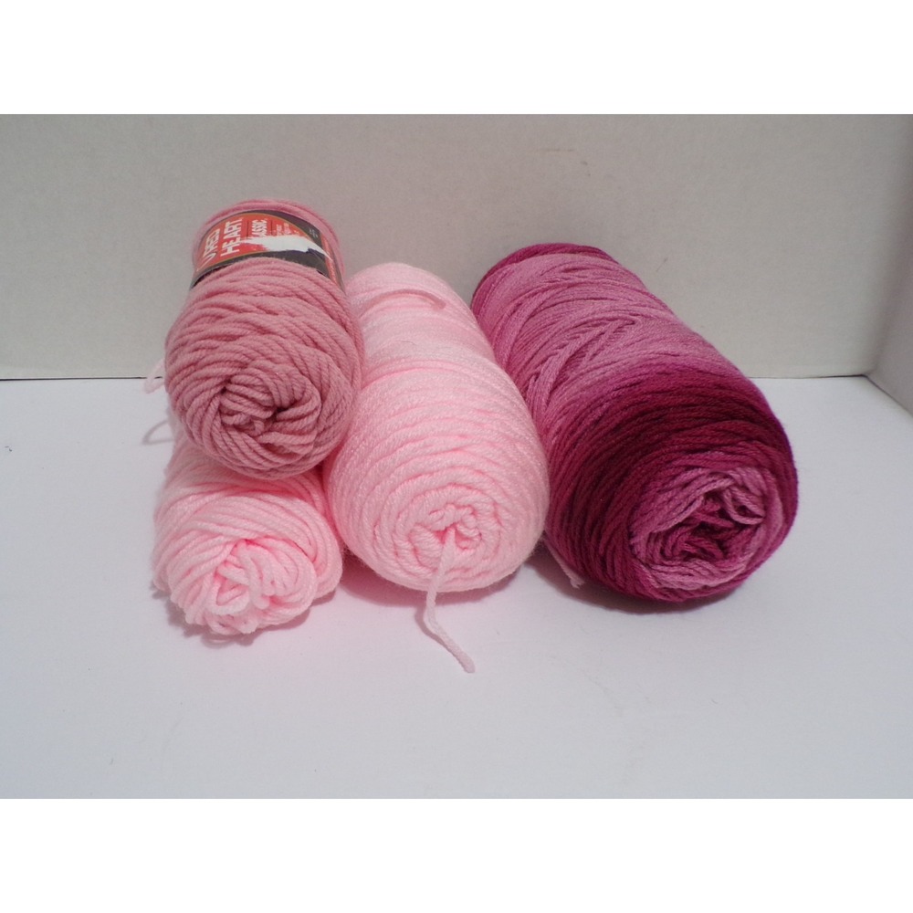 Red Heart Crafting Yarn 4 Skeins of Pink